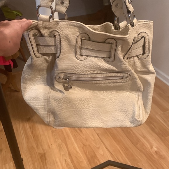 Cream Color hand/shoulder handbag - Picture 2 of 12